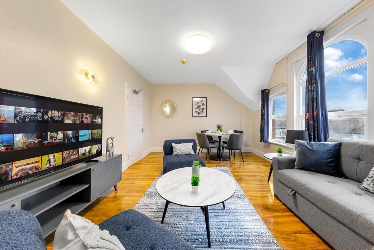 Casa vacanze Lovely 4-br In Leyton - Sleeps 14, Near Tube *