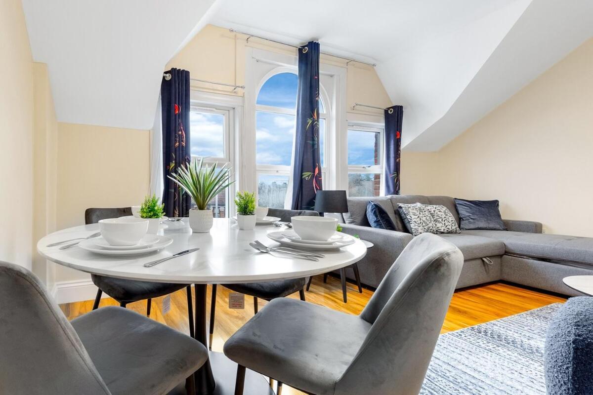 Casa vacanze Lovely 4-br In Leyton - Sleeps 14, Near Tube *