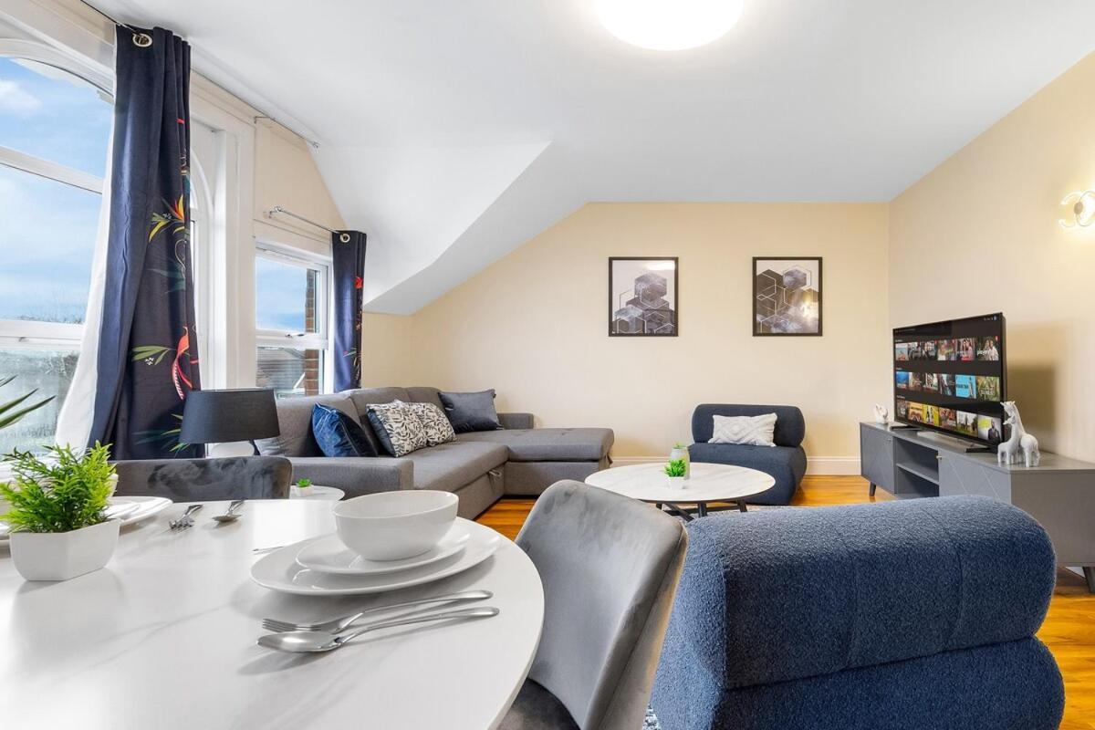 Casa vacanze Lovely 4-br In Leyton - Sleeps 14, Near Tube Londra