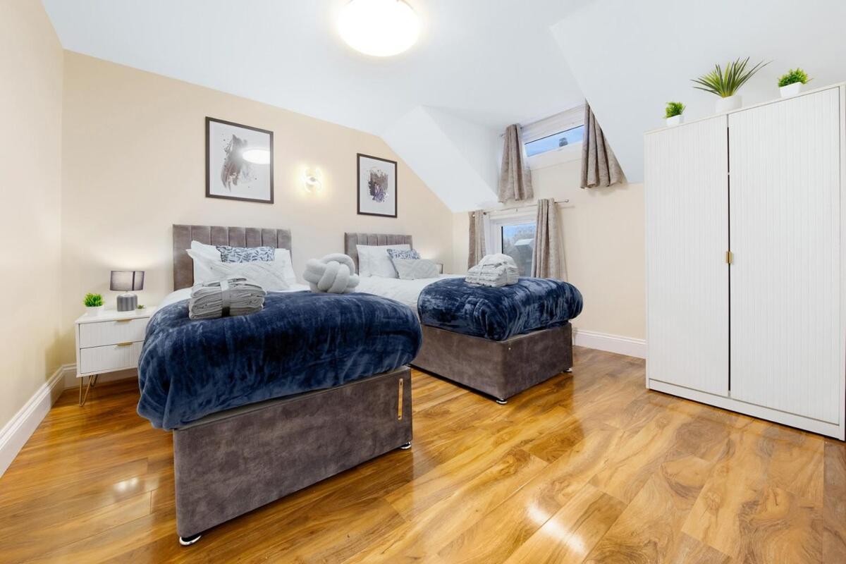 Casa vacanze Lovely 4-br In Leyton - Sleeps 14, Near Tube Londra